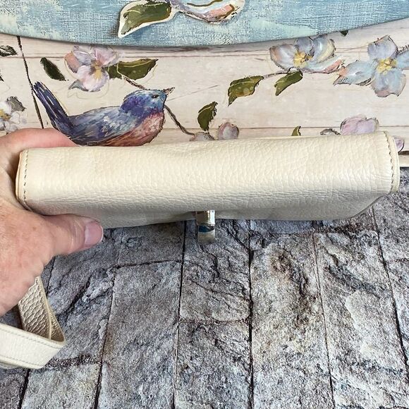 Grace Adele Cream Leather Wallet Wristlet Detachable Strap Compact Smaller Size - Picture 8 of 9